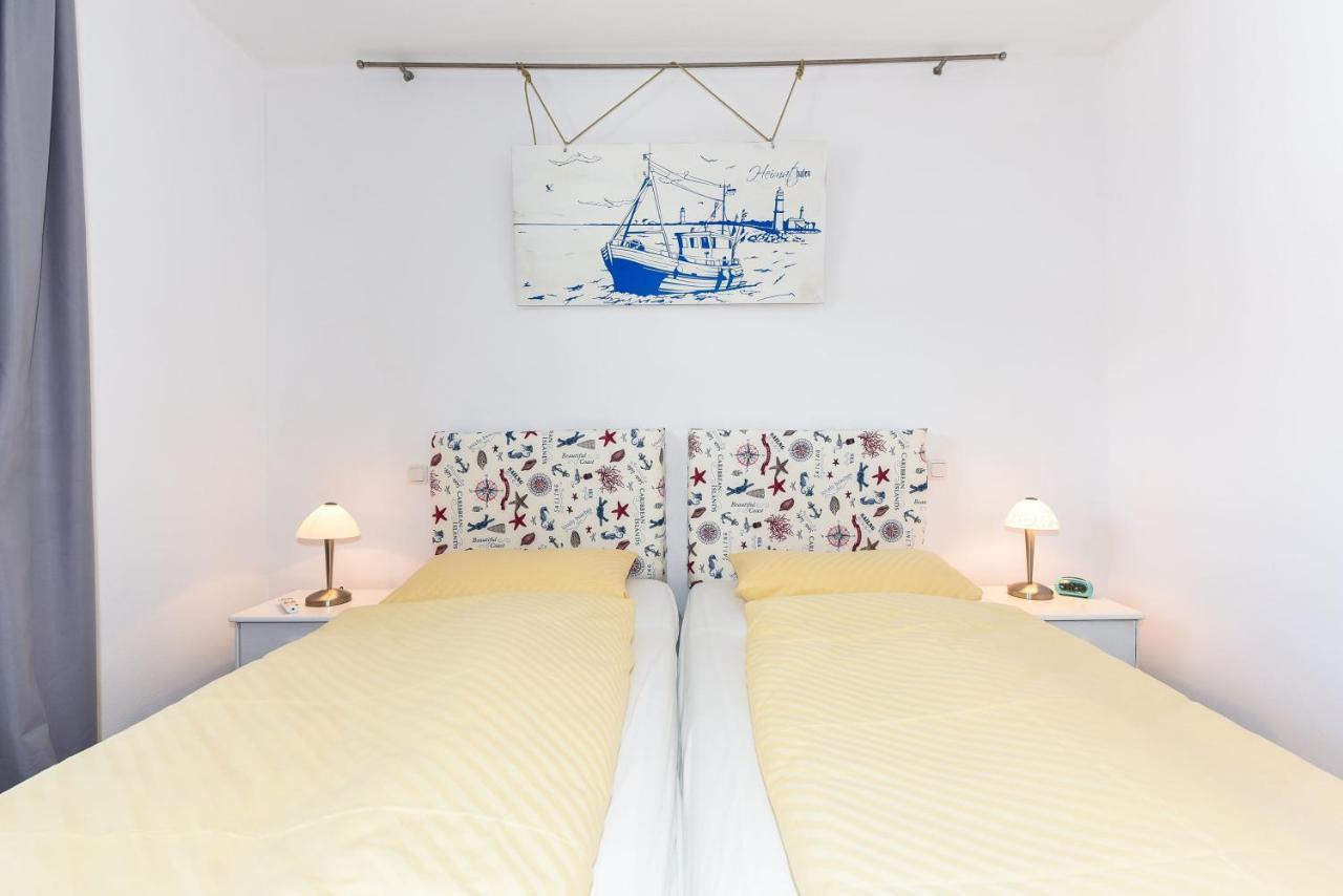 Ferienwohnung To Huus Bensersiel Kültér fotó